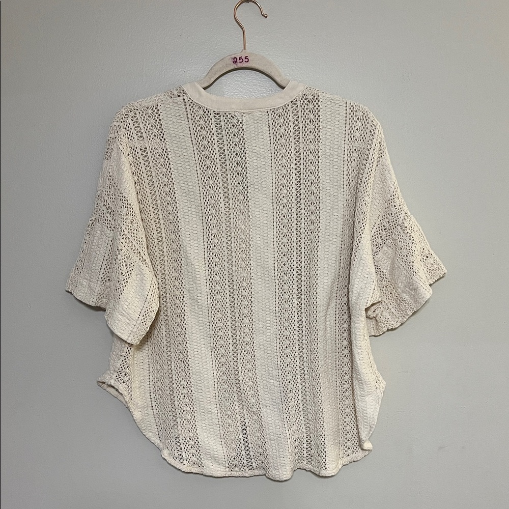 Kaktus Cream Crochet Button-Down Top - Picture 4 of 12